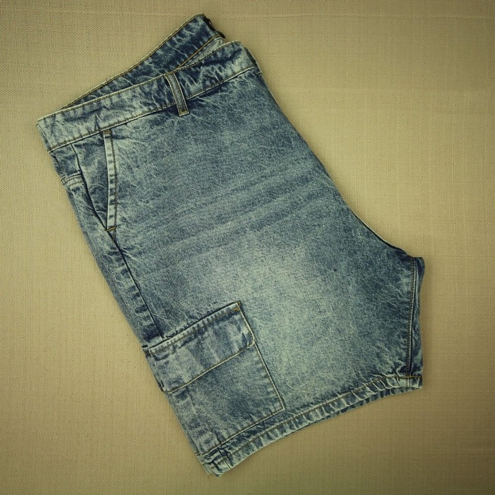 BooHoo Man Cargo Jean Shorts Men's Size 46 Button Fly Denim